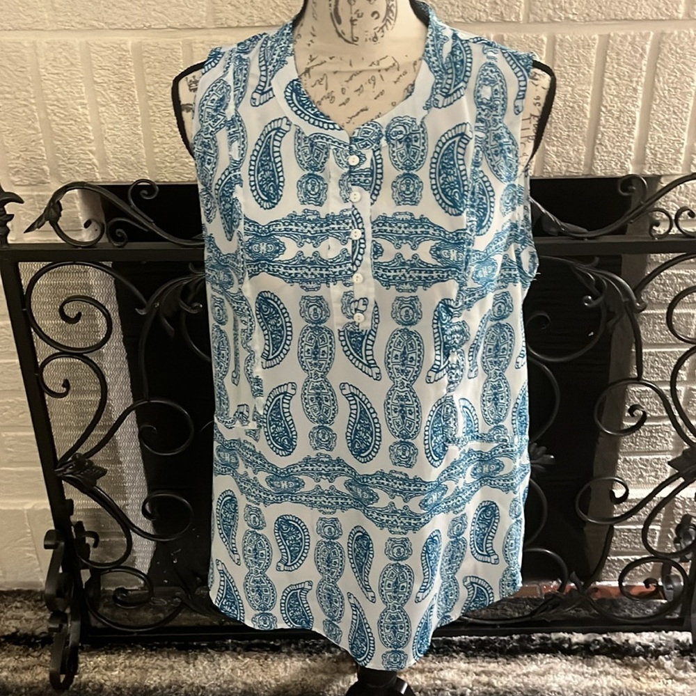 41 Hawthorn Blue Paisley Sleeveless Top